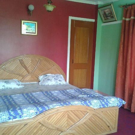 Asif Guest House Srinagar  Room photo